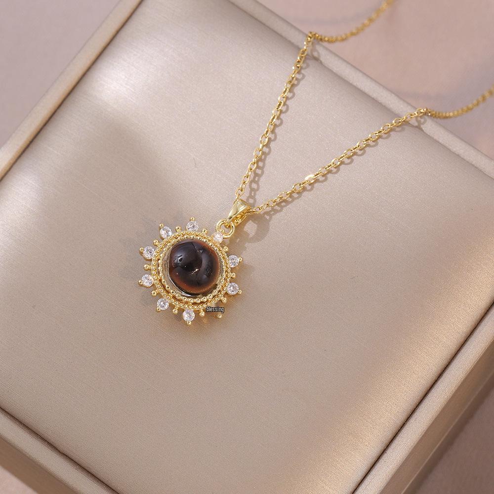 Women's Sunflower Zircon Flower Pendant, Purple Niche Design, Temperament Titanium Steel Necklace