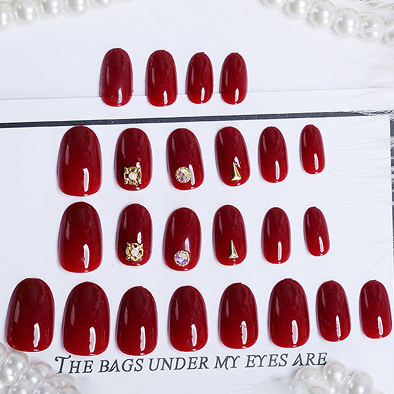 24 ks vínovo červených nitovaných umelých nechtov s lepidlom umelé nechty na stlačenie nositeľné odnímateľné umelé nechty s okrúhlou hlavou pre ženy one size