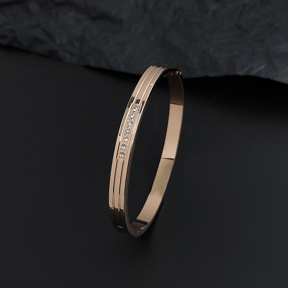 

New Zircon True Love O-shaped Buckle Women s Bracelet High Quality Waterproof Metal Jewelry Wedding Party Gift