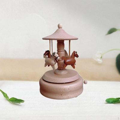 Music Box Carousel Ornament Narozeniny Krásný dárek Mechanická hračka Dětská dřevěná domácí dekorace pro