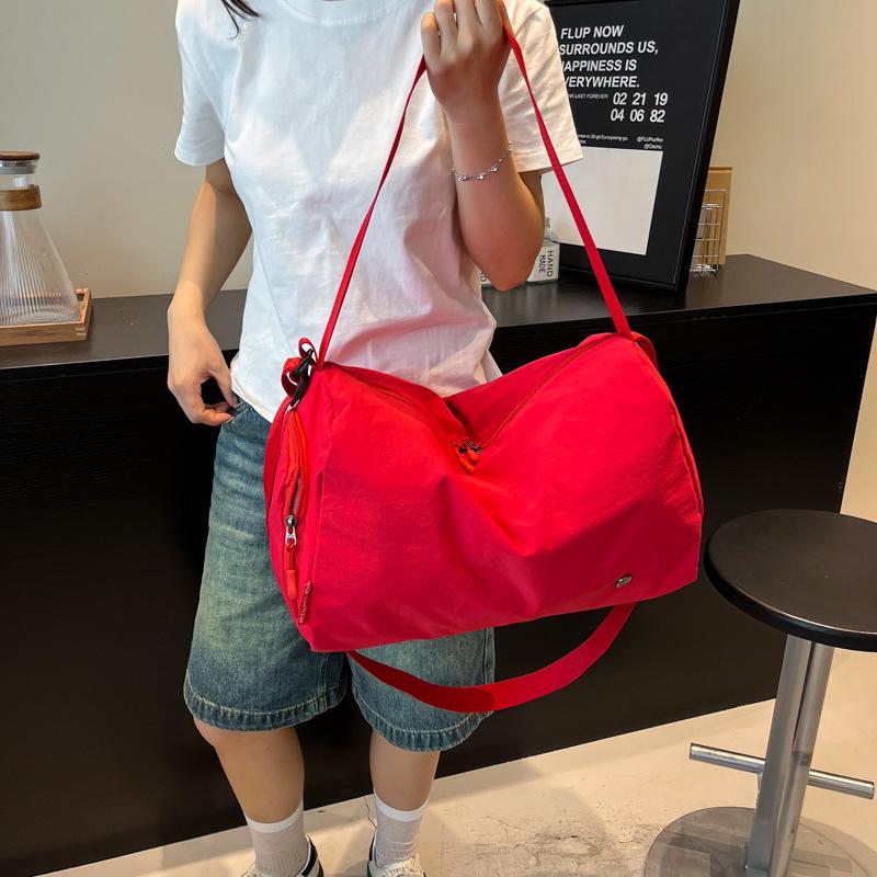 Dry and wet separation casual travel bag large capacity simple and lightweight fitness bag fashion messenger boarding storage bag