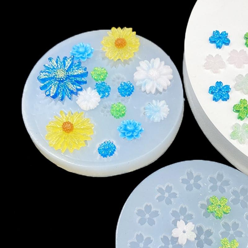 Resin Jewelry Mold,Keychain Resin Mold Daisy Silicone Mold for Resin Pendant Keychain,Necklace Earrings,Jewelry Making