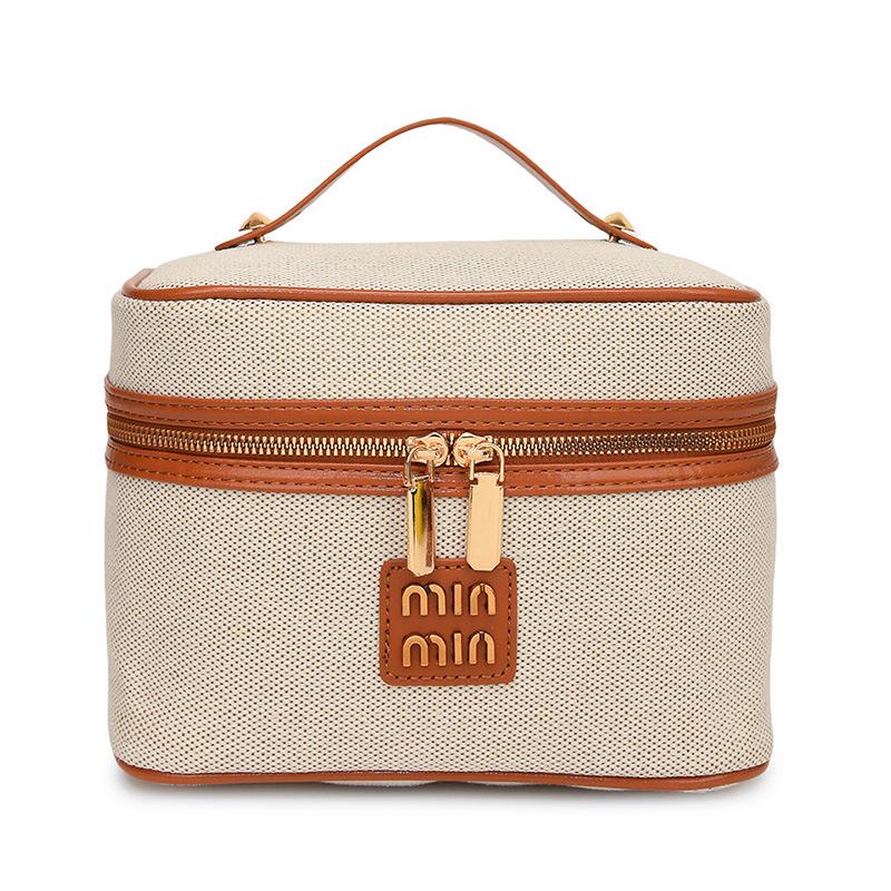 2024 Trendy Large-Capacity Metal Label Makeup Bag Organizer