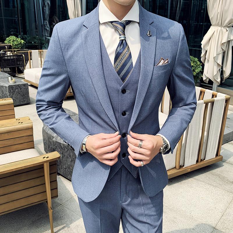 Nouveau Costume homme coupe ajustée trois pièces mariage Groomsman
