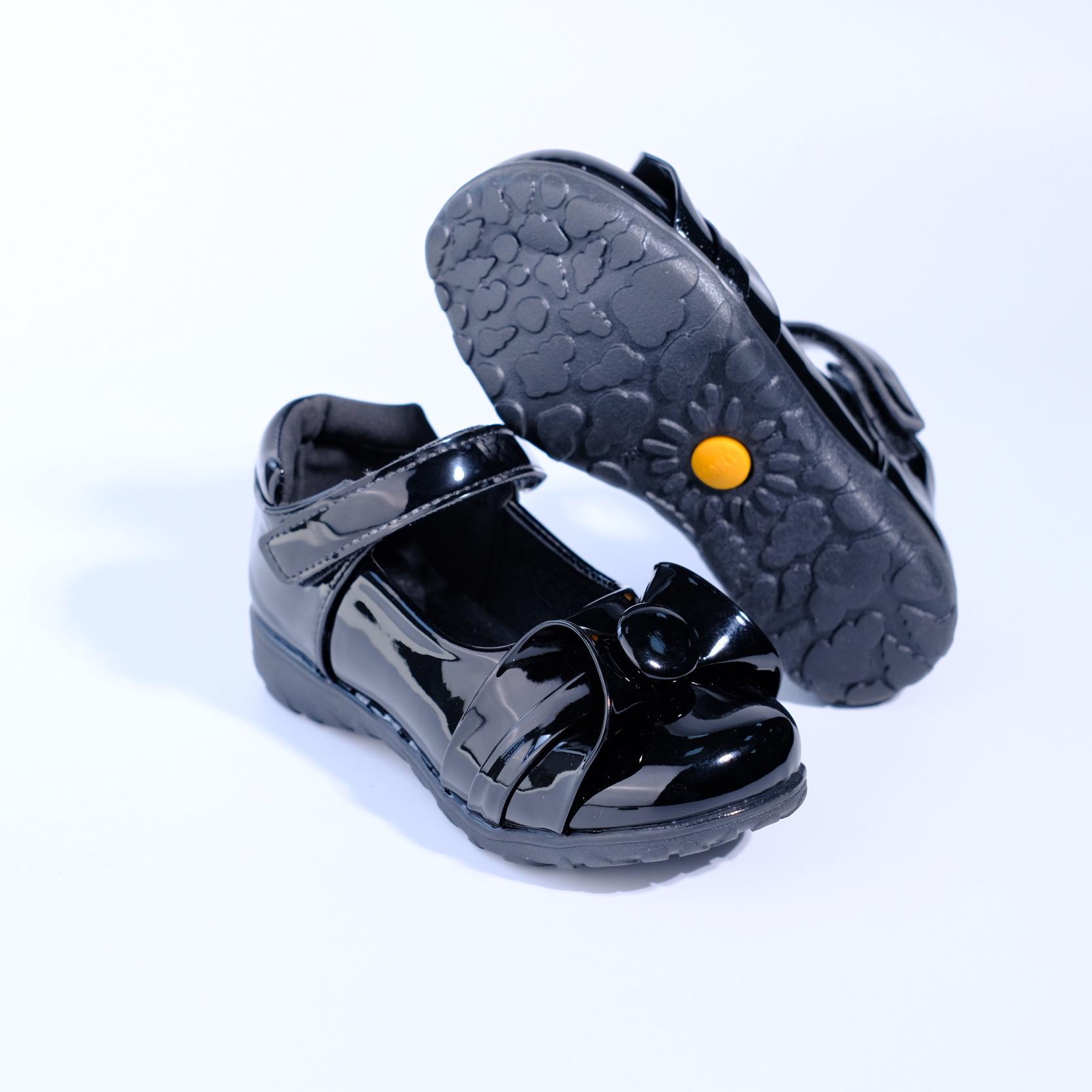 

Оптовая продажа от производителей внешней торговли 2025 осень новые модные туфли для выступлений для девочек детские кожаные туфли с бантом африканские школьные туфли 42