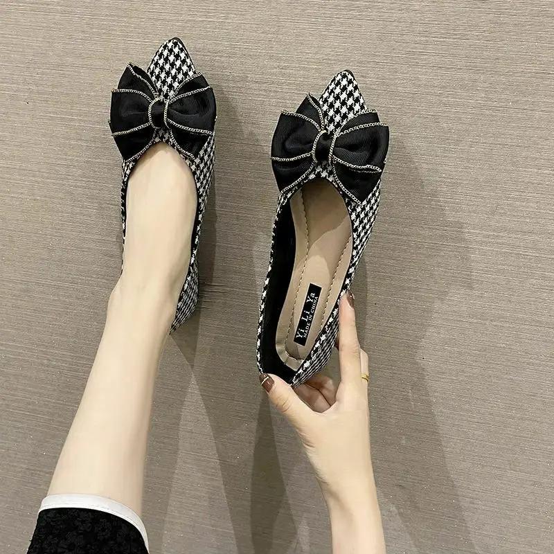 Fashion Pointed Toe Elegant Party With Heel Women's Flat Shoes Sexy 2025 Summer Low Price Korean Style Slip On Trend Y2k Ladies Footwear