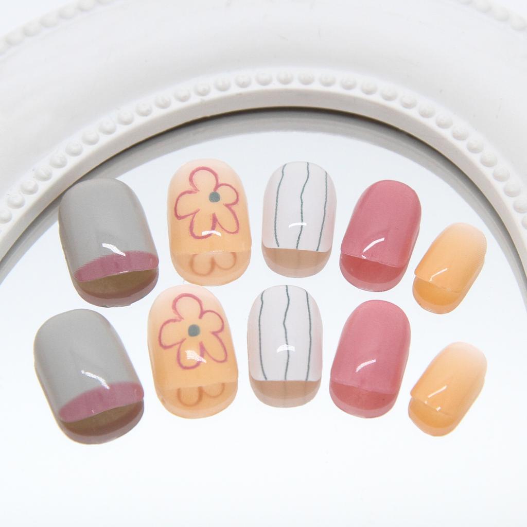 Colorful Summer Dopamine Contrasting Color Korean Candy Floral Press-On Nails, Romantic Girlish Removable False Nail Art 24 Pcs