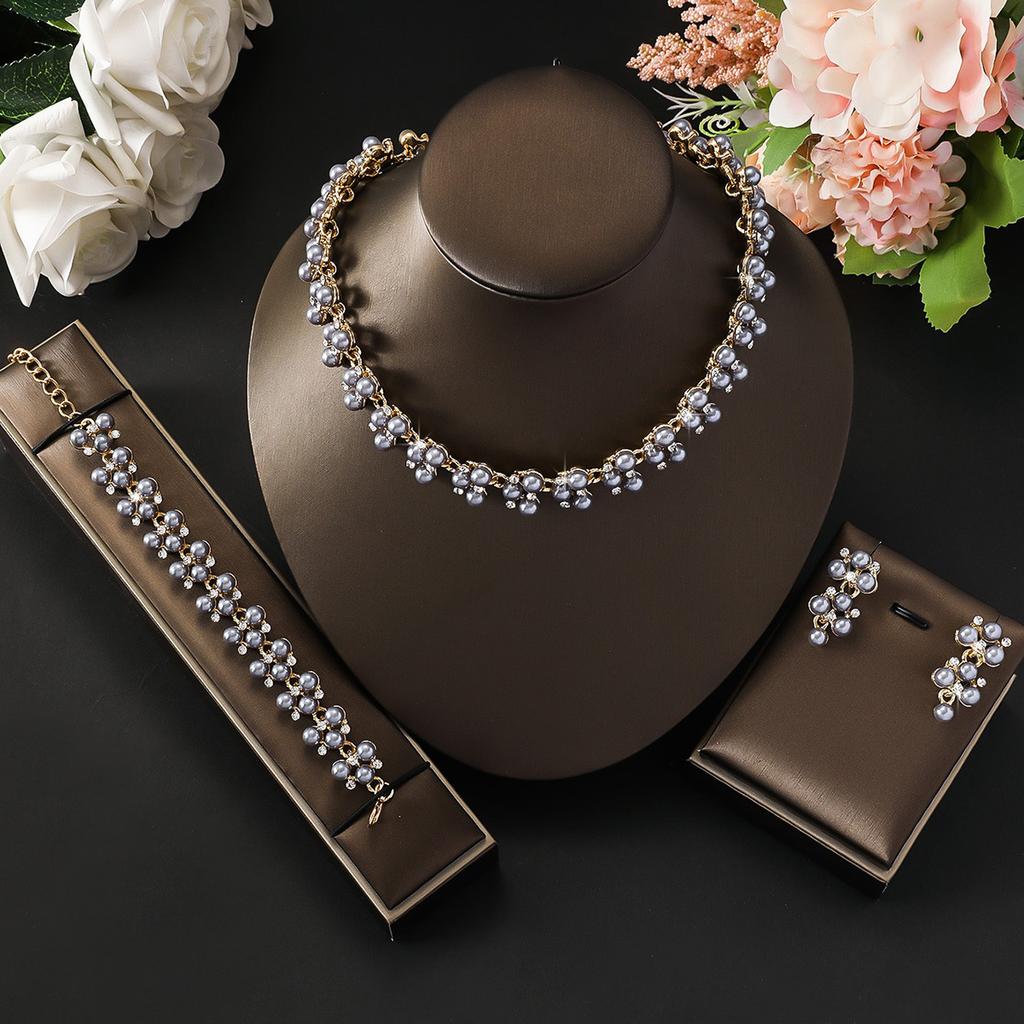 Geometric Diamond-Set Pearl Necklace Women'S Three-Piece French Temperament High-End Clavicle Chain Niche Temperament Jewelry