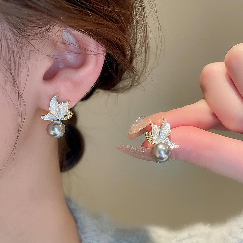 Silver Needle High-end Flower Tassel Pearl Stud Earrings French New Fashion Versatile Earrings Light Luxury High-end Earrings