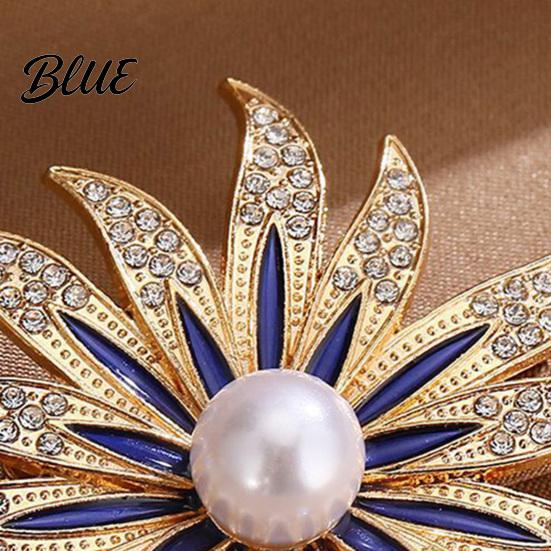 Anti-rust Brooch Pin Sunflower Shape for Women Rhinestones Inlaid Women