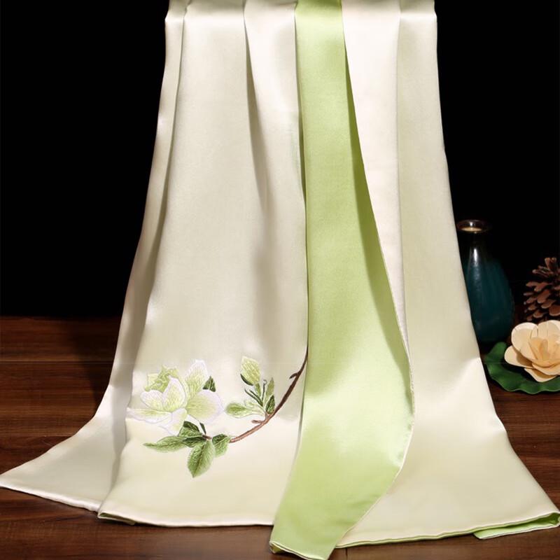 SIYUTANG Suzhou Embroidery Magnolia Silk Scarf