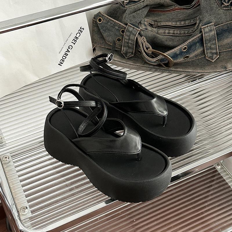 Small Black Strap-on Toe Platform Sandals Women's Fashion Heightened Wedge Heel Pinch Sandals