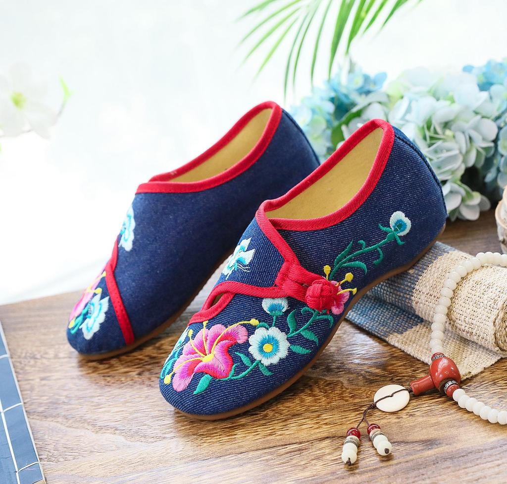 Women's Spring & Autumn Canvas Flats with Morning Glory Embroidery