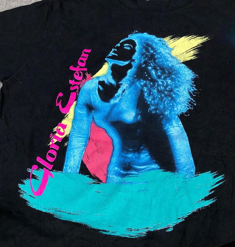 

Gloria Estefan in Concert Tour Tshirt Black Unisex All sizes Unisex T-Shirt S