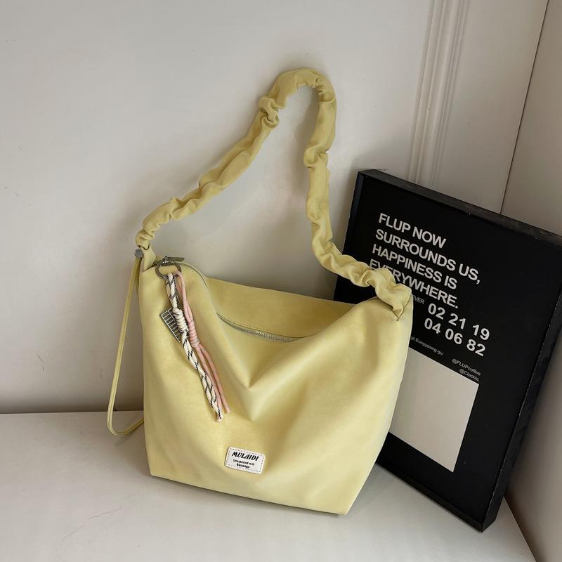 

2025 spring and summer new women s bags fashion solid color tote bags fashion shopping shoulder bags student trend messenger bags women Without pendant жовтий