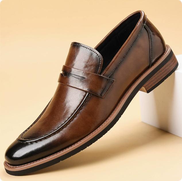 Fashion New Britain Gentleman Pointed Penny Loafter Patent Leather Shoes For Men Business Casual Formal Wedding Dress Footwear