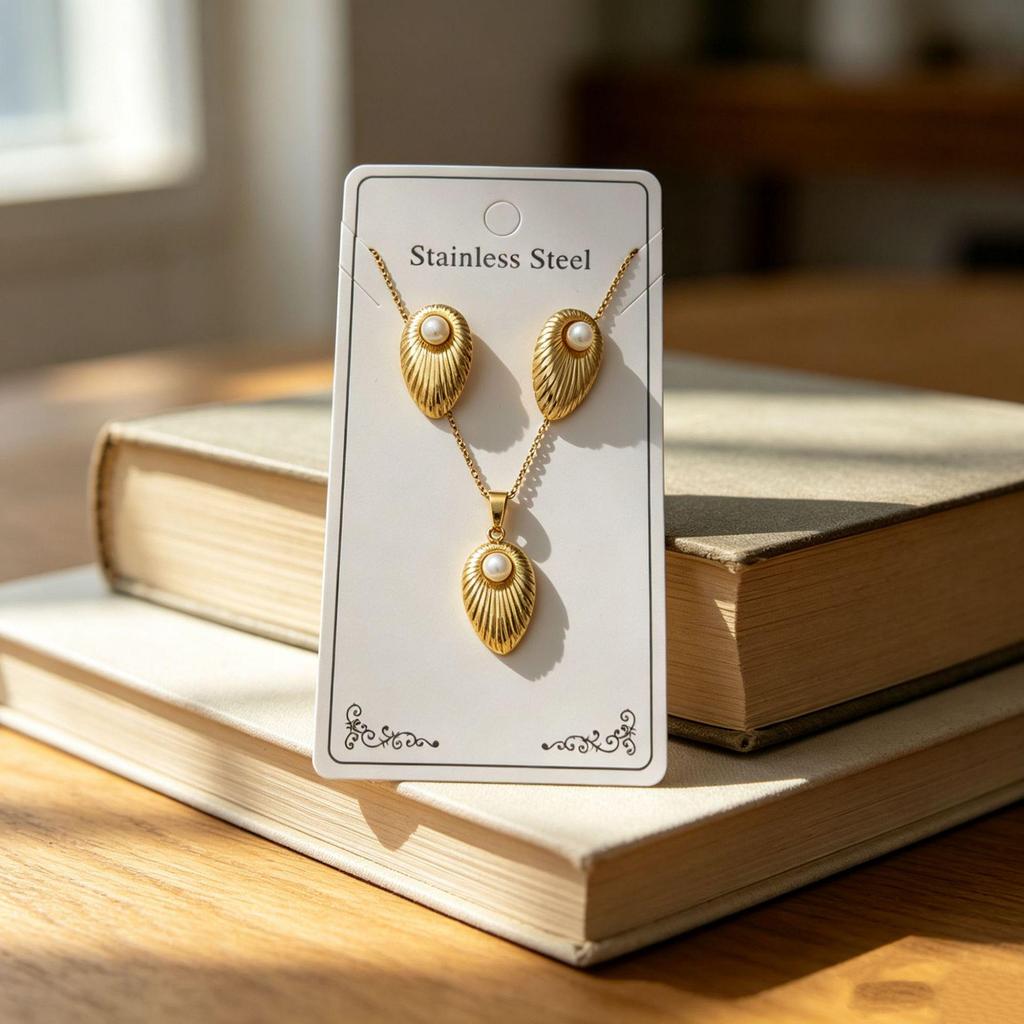 European & American Pearl Earring and Necklace Set - Simple, Fashionable Collarbone Design