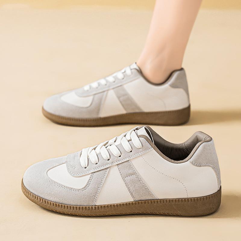Dexun shoes women's spring and summer new breathable little white shoes women's Korean version versatile flat-bottomed sports and leisure board shoes