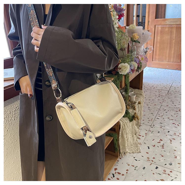 Top-Grain Leather Saddle Crossbody Bag for Women, Large Capacity Genuine Leather Shoulder Purse