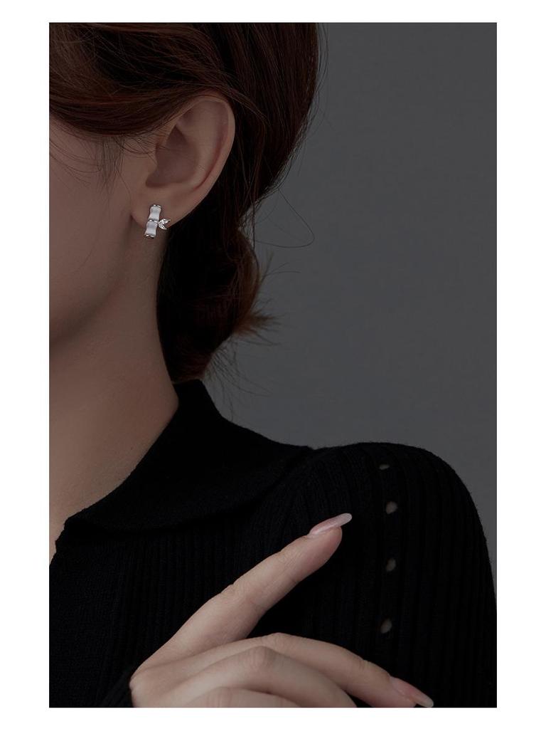 Banyan Tree S925 Silver Bamboo & Cat's Eye Stone Earrings for Women - Small Ancient Chinese Palace Style Design