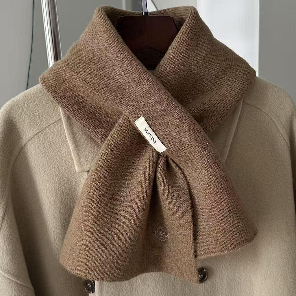 Luxurious Women's Red Cashmere Wool Scarf - Cozy Autumn/Winter Neck Warmer & Perfect Gift for Mom or Elders