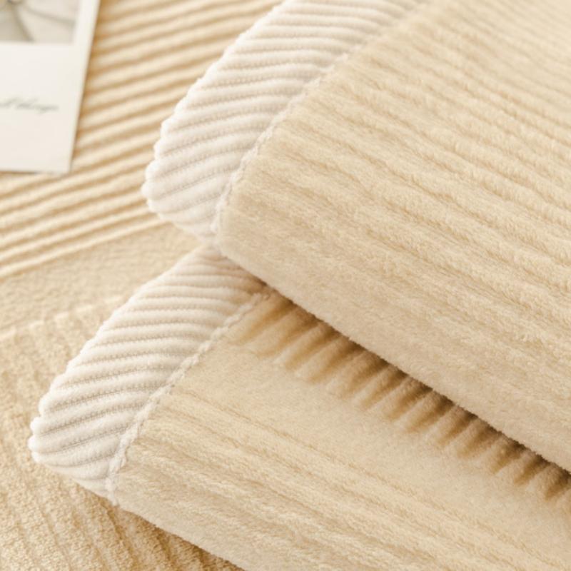 Luxuriöser einfarbiger Samt-Steppsofaüberwurf, rutschfester Sofabezug, Winterwarmes Kurzplüsch-Sofa-Handtuch für Wohnzimmer