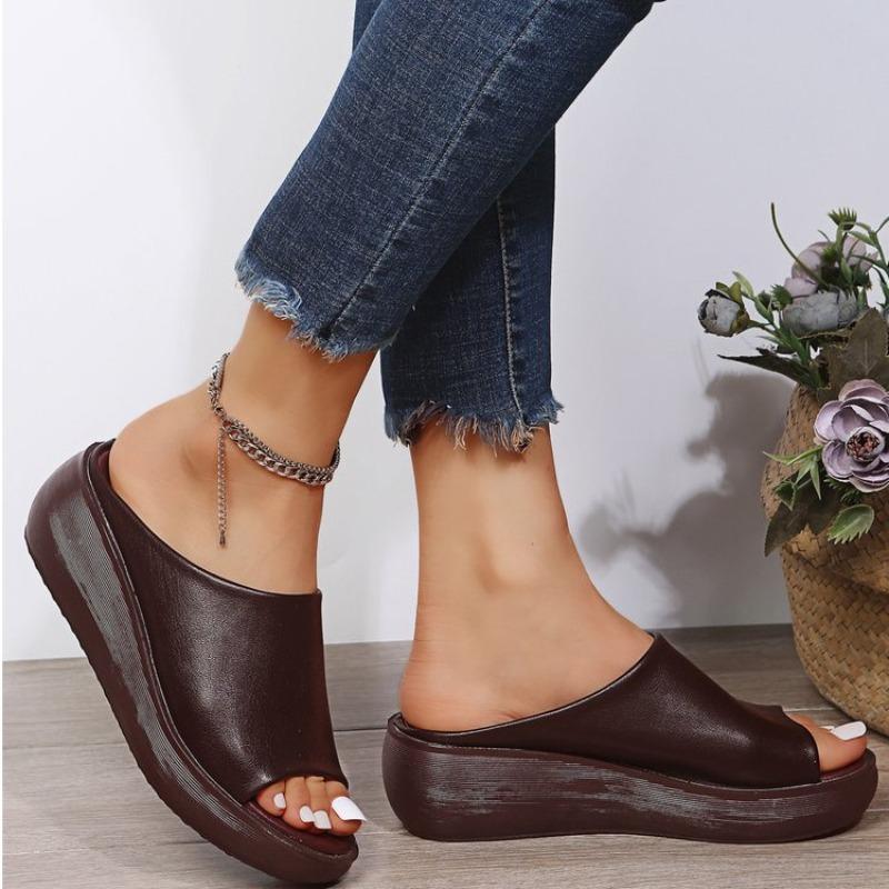 Fashion Plus Size 35-44 Shoes for Women Summer Leather Platform Slippers Wedges Peep Toe Outdoor Beach Sandalias Mujer Women Slippers