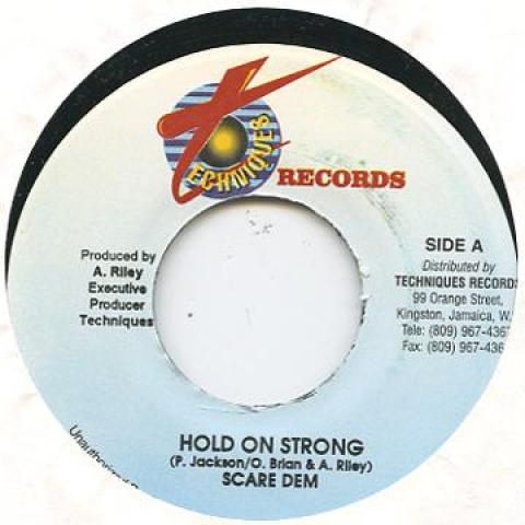 

7-дюймовая пластинка SCARE DEM CREW - Hold On Strong Techniques 2002 Ямайка Регги, Ска и Даб