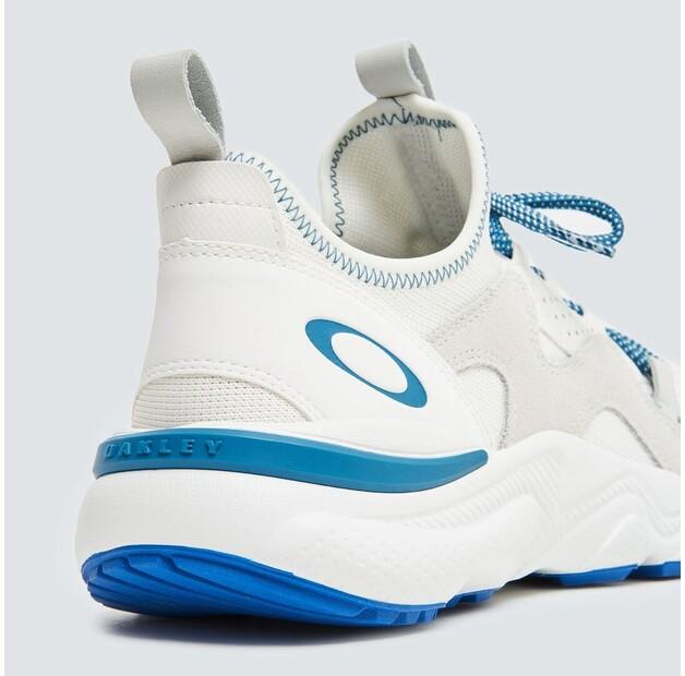 Oakley Cosmos Sneakers