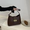 Today's popular retro niche bags, light fashion baguette bags, versatile single shoulder underarm casual bags