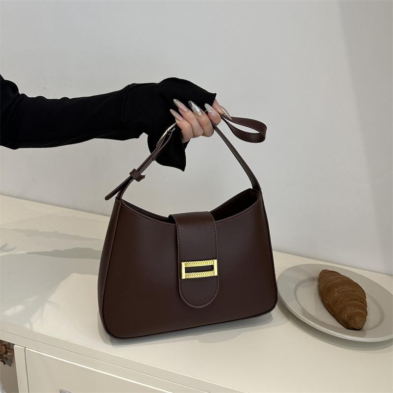 Today's popular retro niche bags, light fashion baguette bags, versatile single shoulder underarm casual bags
