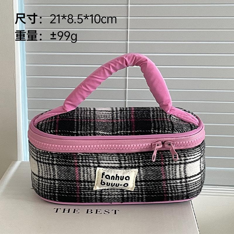 2026 New Maillard Style Plaid Wool Cosmetic Bag Large Capacity Travel Storage Bag Portable Wash Bag