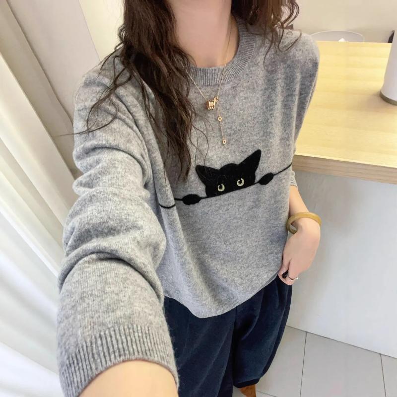 Autumn and Winter Kitten Jacquard Sweater for Women Loose and Versatile Western Style Bottoming Top