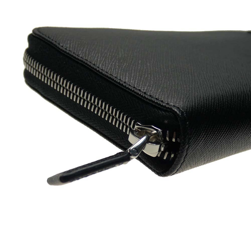 Dlouhá peněženka s kulatým zipem, reliéfní kůže 2ML317 QHH F0002 černá [Prada] Pánská [Položka]