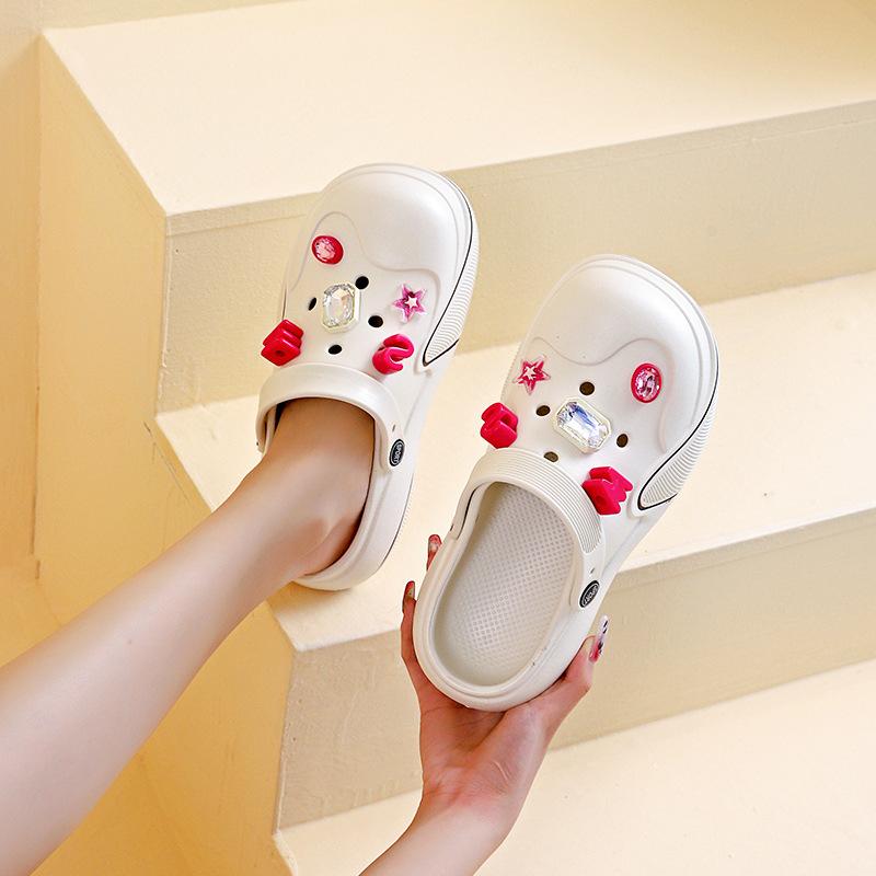 

Туфли женские в дырочку новые наружные тапочки на лето 2024 года толстые подошвы мультяшные пляжные сандалии 323 36-37 бежевый