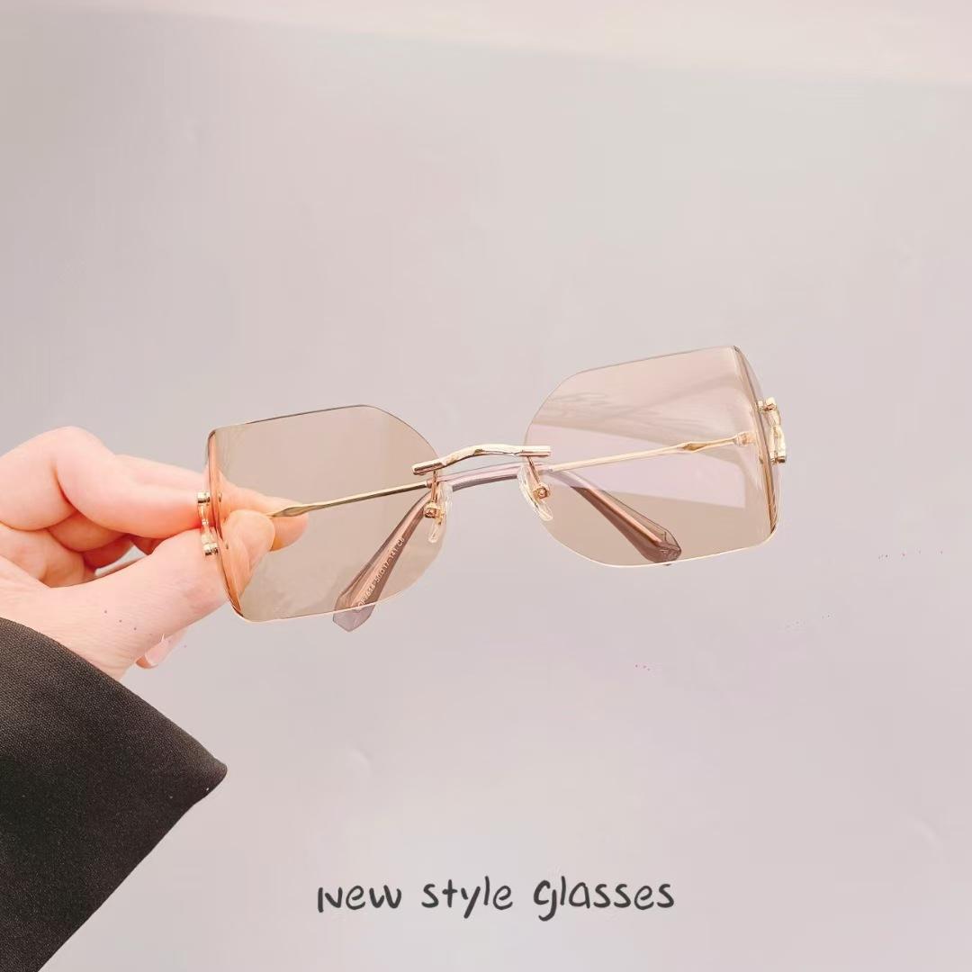 

European American Style Sunglasses Female Fashion Stylish Big Size Rimless Women Sun Glasses Uv Protection Outdoor Sunglass