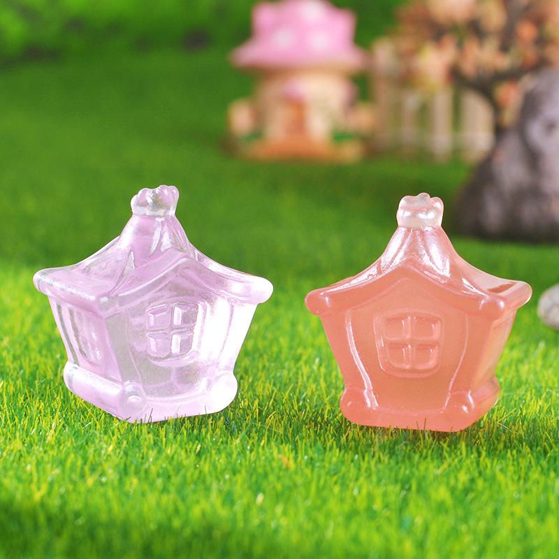Micro-landscape Small Ornaments Luminous HouseCarriageGarden DecorationResin Mini Accessories