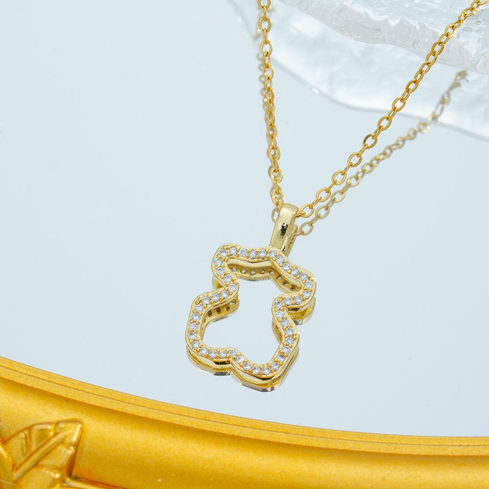 Urso Oco Moda Branco Ajustado Novo Colar para Mulheres Luz de Luxo Nicho Pingente Corrente Clavicular