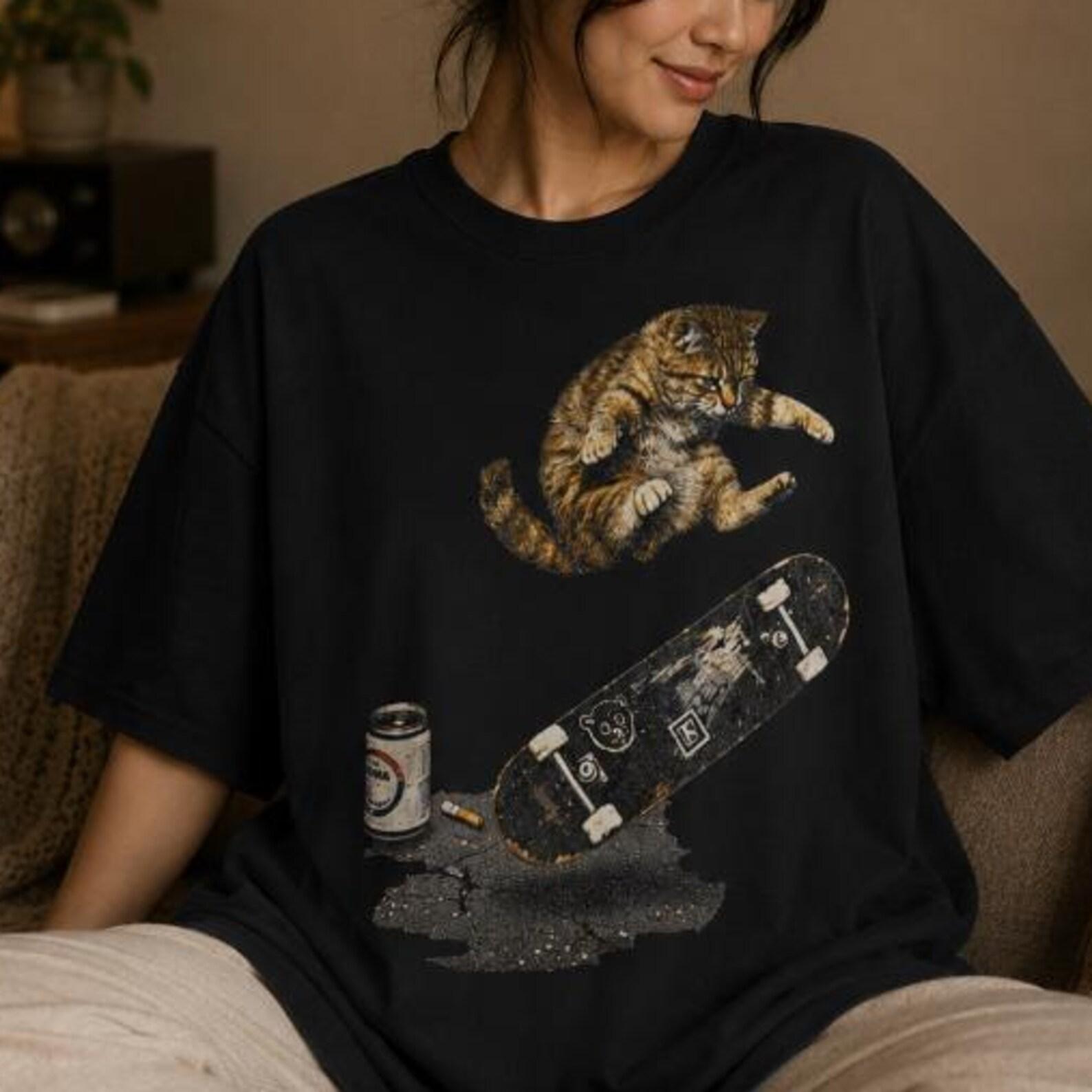 Funny Skateboarding CaT-Shirt, Cat Skateboard Tee, Vintage Cat Graphic T-Shirt, Skater Cat Gift, Gildan 5000 Tee S