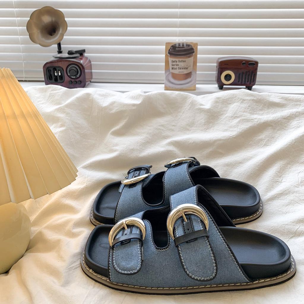Fashion Black Soft Leather PU Flat Sandals Women Fashion Metal Buckle Slide Slippers Summer Light Non-Slip Beach Shoe Sandalias De Mujer