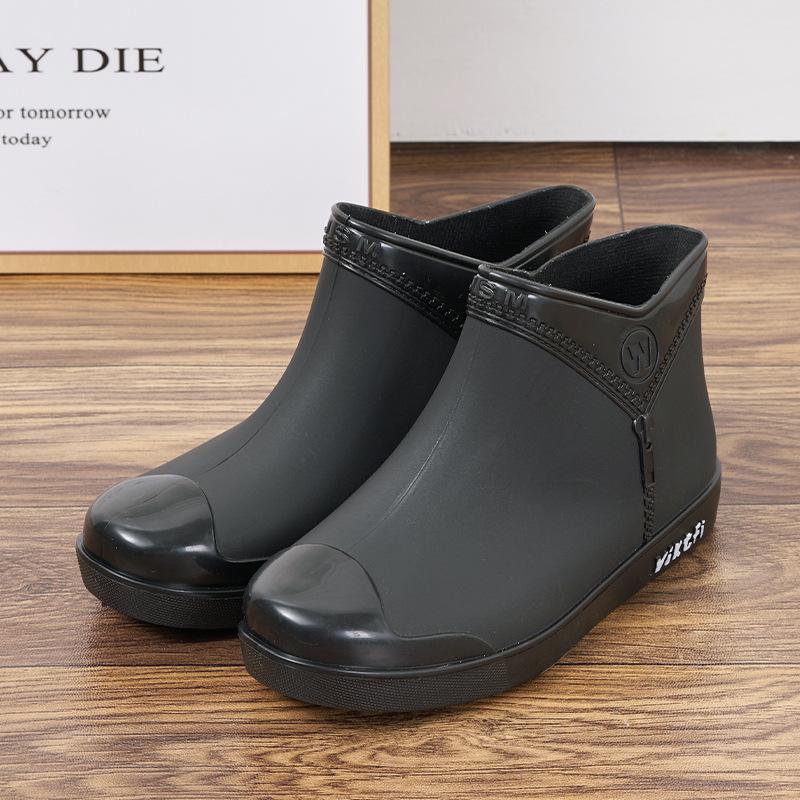 Rain Shoes Women's Trend Low Tube Flat Rain Shoes Can Be Worn with Cotton Rain Boots Fashionable Short Tube Women's Shoes
