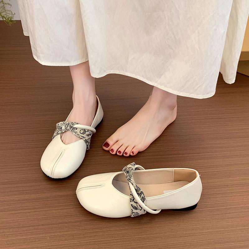 2025 spring and summer new ballet single shoes women's shallow mouth flat shoes gentle evening new Chinese Mary Jane shoes