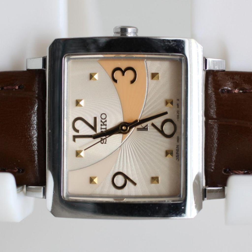 Used Working item SEIKO LUKIA wristwatch 1N01-OLZO
