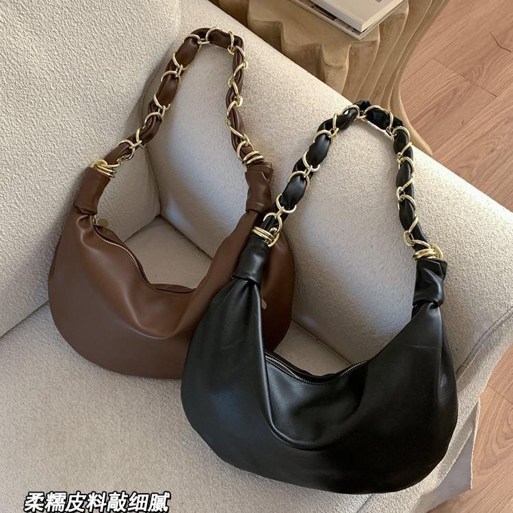 IELGY Ladies Underarm Bag Loose Feel Large Capacity Black Dumpling Bag