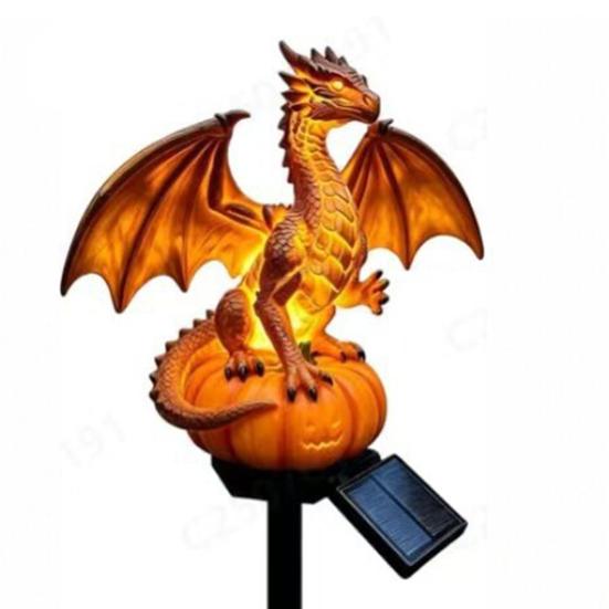 Geheimnisvolle Nachtgarten-Dekoration Gothic Harz-Drachenstatue mit Erdspieß, Solarfigur, Dekorative Rasenakzente für den Außenbereich für Halloween