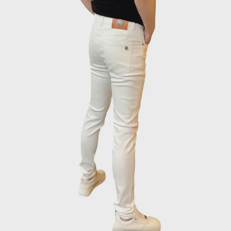 2024 Summer Men's White Slim Fit Jeans - European Style, Simple, Fashionable, All-Match Casual.