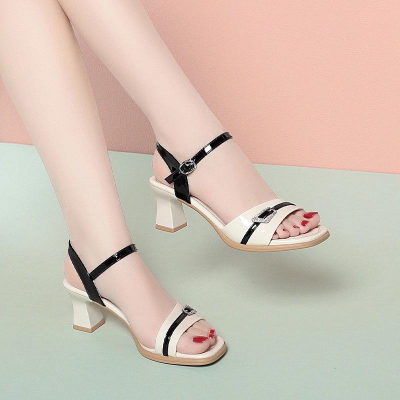 Ein-Knopf High Heel Sandalen Modeschuhe für Damen Kontrastfarben und keine müden Füße Sommer Damen Schuhe