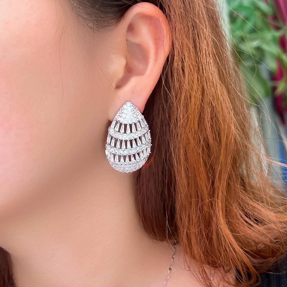 Luxury Hollow Zircon Earrings Micro-Inlaid T Square Zircon Popular Earrings And Ear Jewelry