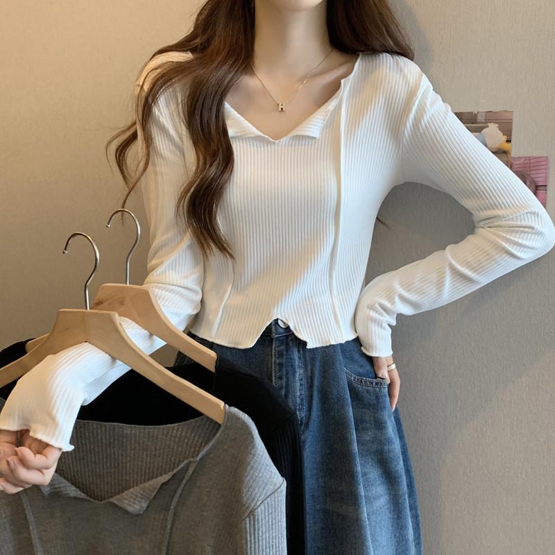 Collarbone V-neck with Long Sleeve Female Design Sense of Foreign Style Unique Short Student Sweater Top Autumn Tide