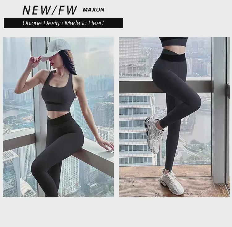 "Seamless Quick-Dry Colorblock Yoga Suit: Breathable, Slim-Fit, Nude, Tight Fitness Wear for Women"